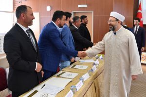 Diyanet İşleri Başkanı Erbaş, Roman &Ccedil;alıştayı'na katıldı