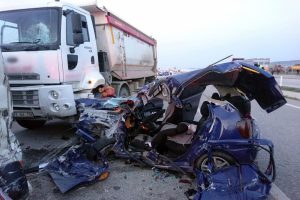 Yozgat'ta trafik kazası: Çok sayıda ölü ve yaralı var