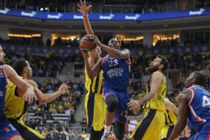 Anadolu Efes'ten tebrik, Fenerbah&ccedil;e Beko'dan başarılar!
