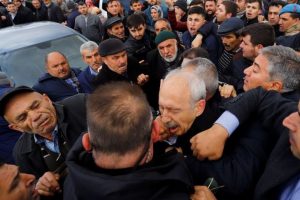 Şehit cenazesinde Kılı&ccedil;daroğlu'na saldırıda yeni g&ouml;r&uuml;nt&uuml; ortaya &ccedil;ıktı