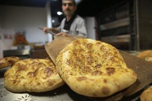 Fırıncılar 'ramazan pidesi' mesaisine hazır