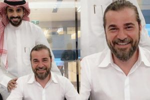 Engin Altan D&uuml;zyatan Kuveyt'te hayranlarıyla buluştu