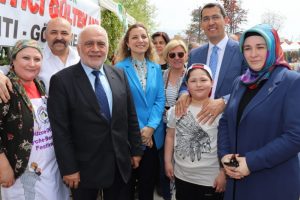 D&uuml;zce'nin otları yine ilgi odağı oldu