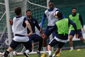 Kasımpaşa, Ramazan K&ouml;se ve Karim Hafez'den yoksun &ccedil;alıştı