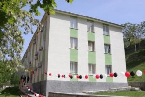 TİKA'nın Arnavutluk'ta eğitime desteği s&uuml;r&uuml;yor