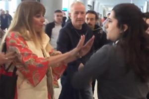 Havalimanında hakarete uğrayan kadının ifadesi ortaya &ccedil;ıktı