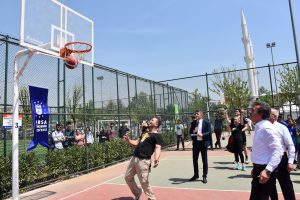 Bursa'da Sokak Basketbolu Turnuvası d&uuml;zenlendi
