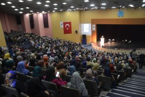Bursa Uludağ &Uuml;niversitesi 72 &uuml;lkeye ilahiyat&ccedil;ı yetiştiriyor