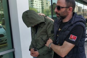 Uyuşturucu hapla yakalanan gence adli kontrol