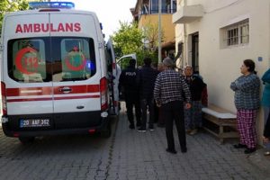 100 yaşındaki adam kalp masajıyla hayata d&ouml;nd&uuml;r&uuml;ld&uuml;