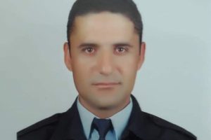 Kaza ge&ccedil;iren trafik polisi hastanede hayatını kaybetti