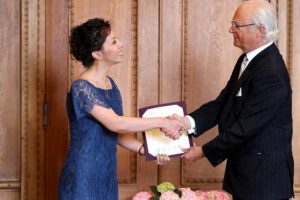 'Kraliyet Hanedanı' &ouml;d&uuml;l&uuml;n&uuml; T&uuml;rk akademisyen kazandı