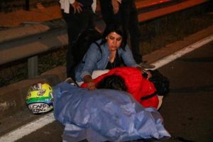 Feci kaza! Kaskı olan kurtuldu, diğeri &ouml;ld&uuml;...