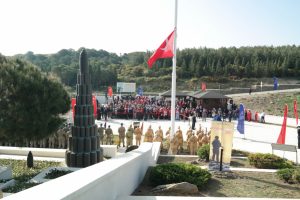 Bursalılar Kire&ccedil;tepe Jandarma Şehitliği'nde tek y&uuml;rek oldu