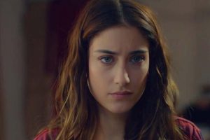 Hazal Kaya'dan İstanbul Havalimanı'na sitem