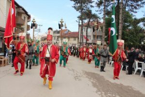 Bursa'da geleneksel "Dede Pilavı Şenliği" gerçekleştirildi