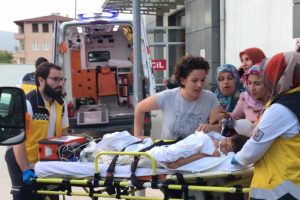 Bursa'da geri manevra yaparken k&uuml;&ccedil;&uuml;k &ccedil;ocuğu ezdi