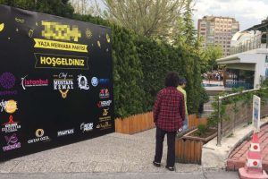 'Yaza merhaba partisi'nde sahne devrildi