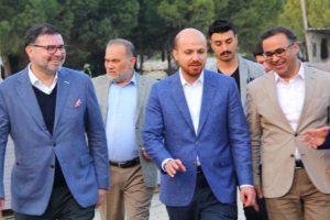 Bilal Erdoğan'dan Bilal Saygılı Camii ve K&uuml;lliyesi'ne ziyaret
