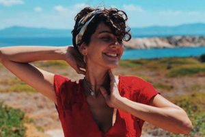 Berg&uuml;zar Korel'in Kızlar ve Oğlanla oyunu heyecanı