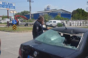 Gen&ccedil; kadın feci kazada hayatını kaybetti!
