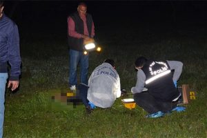 22 yaşındaki gen&ccedil; kayısı bah&ccedil;esinde &ouml;l&uuml; bulundu