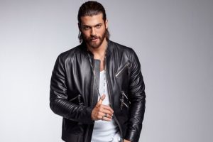 Can Yaman askere gitmek i&ccedil;in g&uuml;n sayıyor