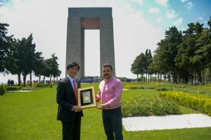 Japon B&uuml;y&uuml;kel&ccedil;i Miyajima, &Ccedil;anakkale Şehitliği'nde
