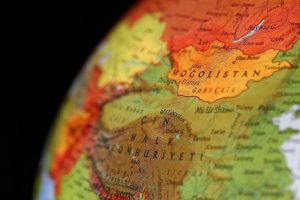&Ccedil;in'den M&uuml;sl&uuml;manlara baş&ouml;rt&uuml;s&uuml; ve sakal engeli
