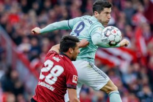 Bundesliga'da zirve yarışı kızıştı