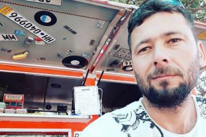 Eşini kıskan&ccedil;lık y&uuml;z&uuml;nden &ouml;ld&uuml;rm&uuml;ş!