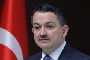 Pakdemirli: Tarım topraklarımız Avrupa'nın en az kirletilmiş toprakları arasındadır