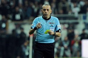 Konyaspor-Galatasaray ma&ccedil;ının VAR'ı C&uuml;neyt &Ccedil;akır