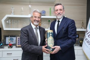 Bursa Ticaret ve Sanayi Odası y&ouml;netiminden Başkan Erdem'e hayırlı olsun ziyareti