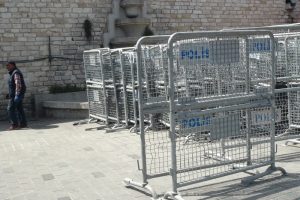 Taksim Meydanı'nda 1 Mayıs hazırlığı
