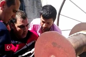 30 metrelik su kuyusuna atlayan kadın kurtarıldı