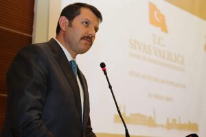 Vali Ayhan, "Muhtarlık, vatandaşın devlete a&ccedil;ıldığı ilk kapıdır"