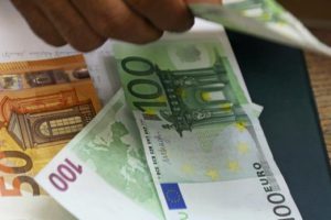 Gen&ccedil; &ccedil;ift&ccedil;ilere m&uuml;jde! 1 milyar euro ayrıldı...
