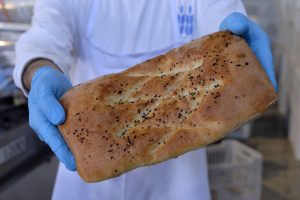 Ankara'da halk ekmeğe zam yok, ramazan pidesi 1 TL