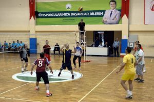 Bursa'da birimler arası voleybol turnuvası sona erdi