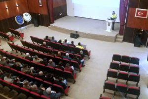 Bursa'da emniyetten toplu taşıma şof&ouml;rlerine seminer