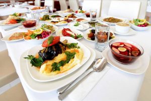 Canan Karatay'dan ramazanda sağlıklı beslenme &ouml;nerileri