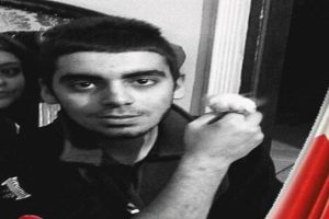 Anne ve babasını &ouml;ld&uuml;rd&uuml;