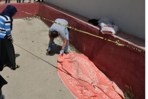 Yaşlı kadın yol kenarında &ouml;l&uuml; bulundu