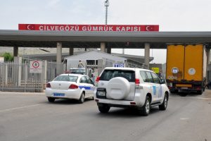 BM'den İdlib'e 21 TIR yardım