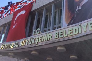 İBB binasına 'T.C.' ibaresi eklendi
