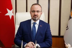 B&uuml;lent Turan'dan &Ccedil;olpan Işın Taner '&ccedil;ocuk tacizi' paylaşımına tepki