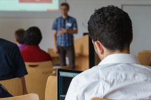 &Ouml;ğretmenlere 'dijital iletişim eğitimi' daveti