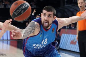 Anadolu Efes'ten Barcelona &ouml;ncesi taraftara &ccedil;ağrı