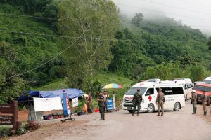 Tayland'da ger&ccedil;ekleşen kurtarma operasyonunu belgeselleştiriyor